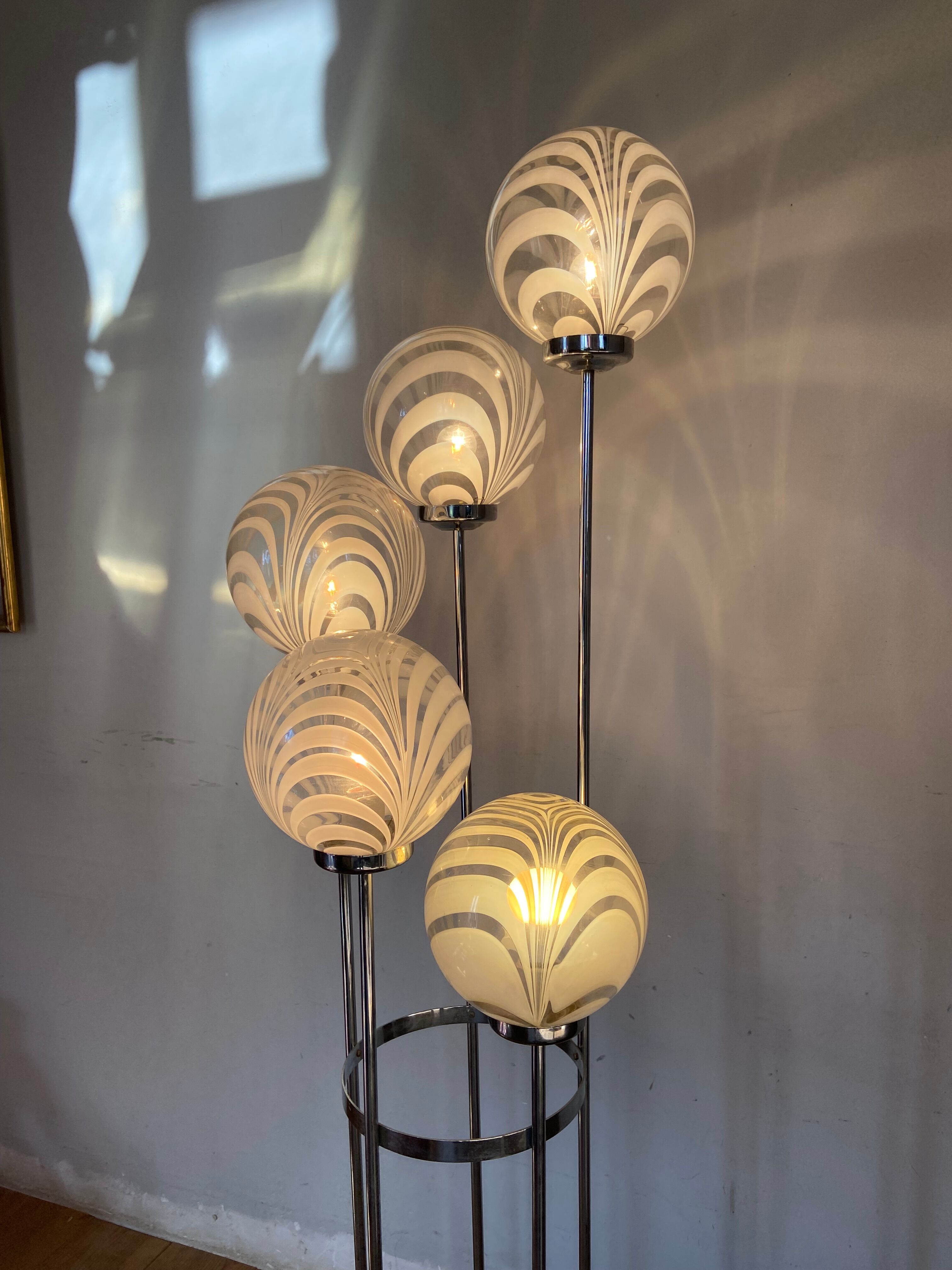 Waterfall floor lamp 5 globes Marinha Grande factory 70s