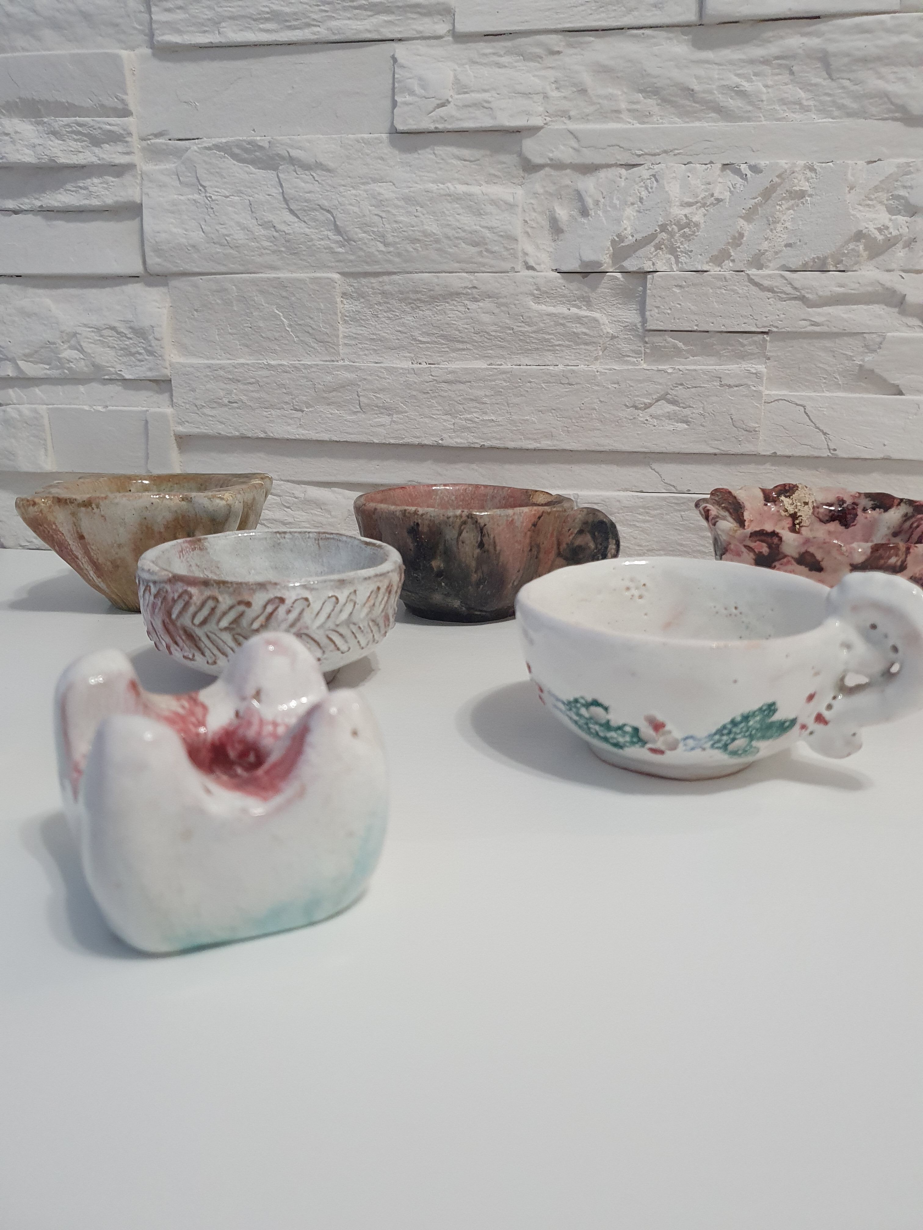 Ceramic lot signed Alice Colonieu