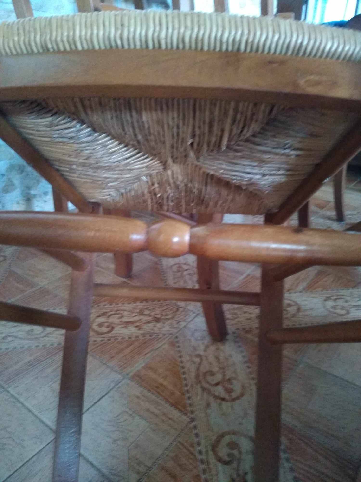 Set of 6 straw chairs
