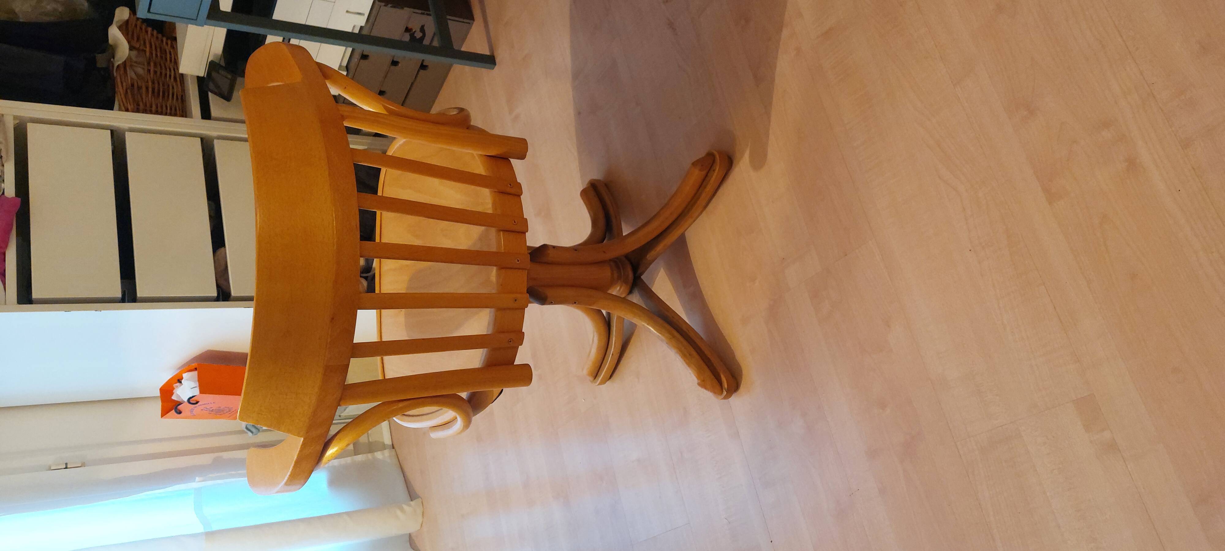 Chaise pivotante style Baumann