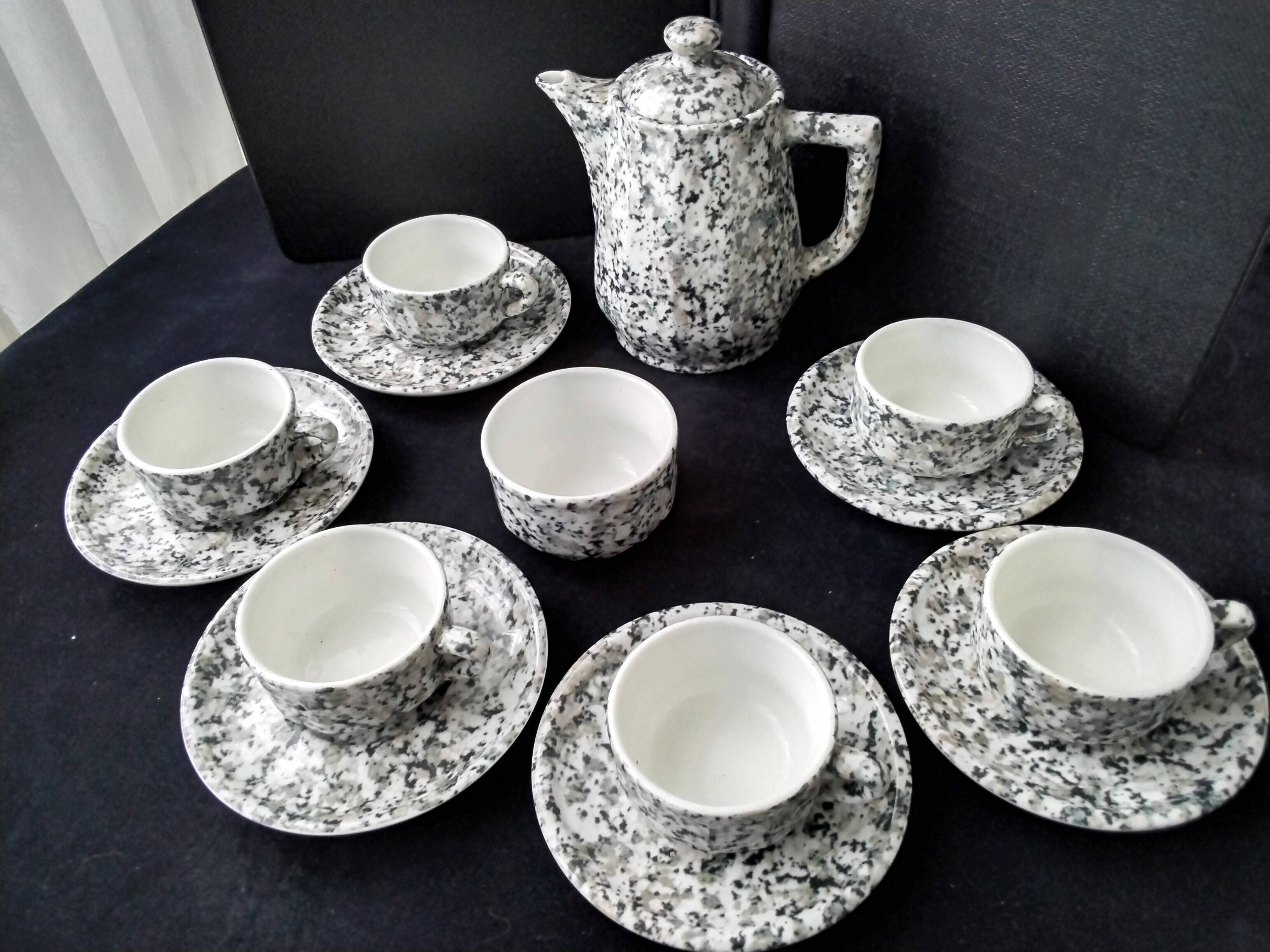 Apilco porcelain coffee service for Geneviève Lethu