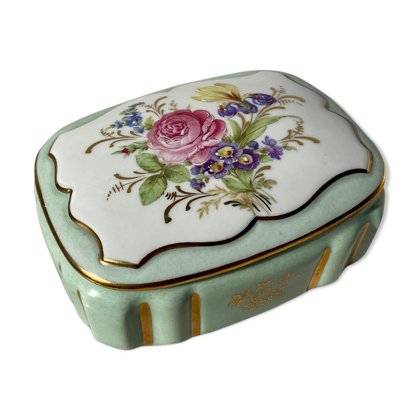 Porcelain jewelry box from Limoges Porteron vintage 60s perfect condition