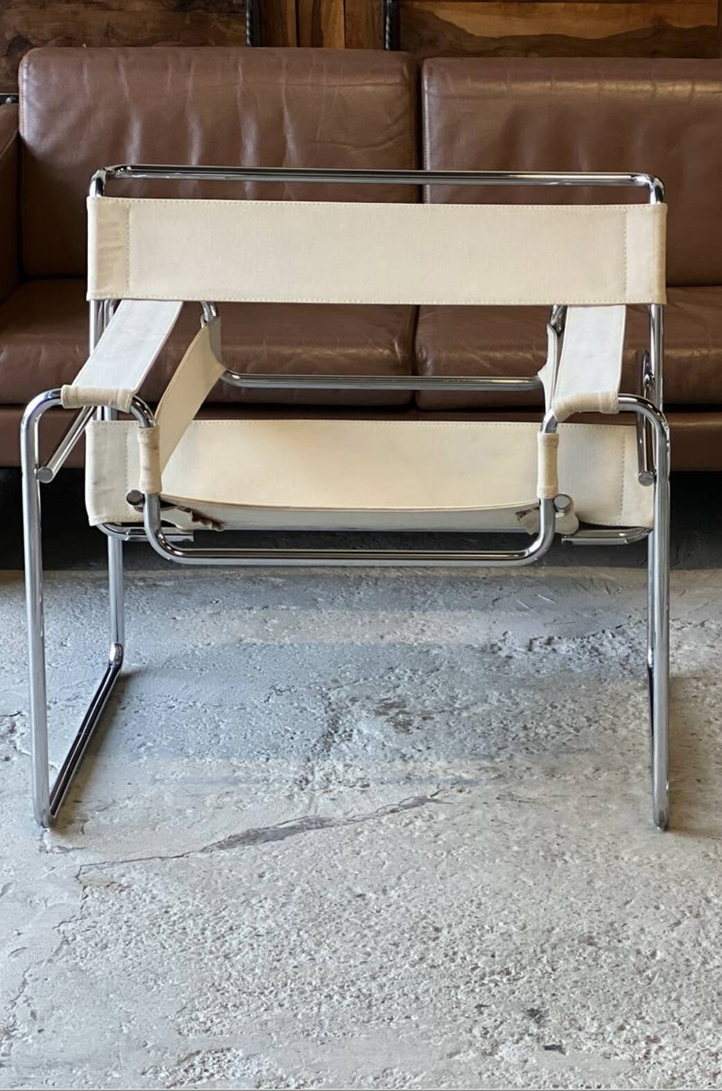 Wassily armchair in Gavina edition canvas