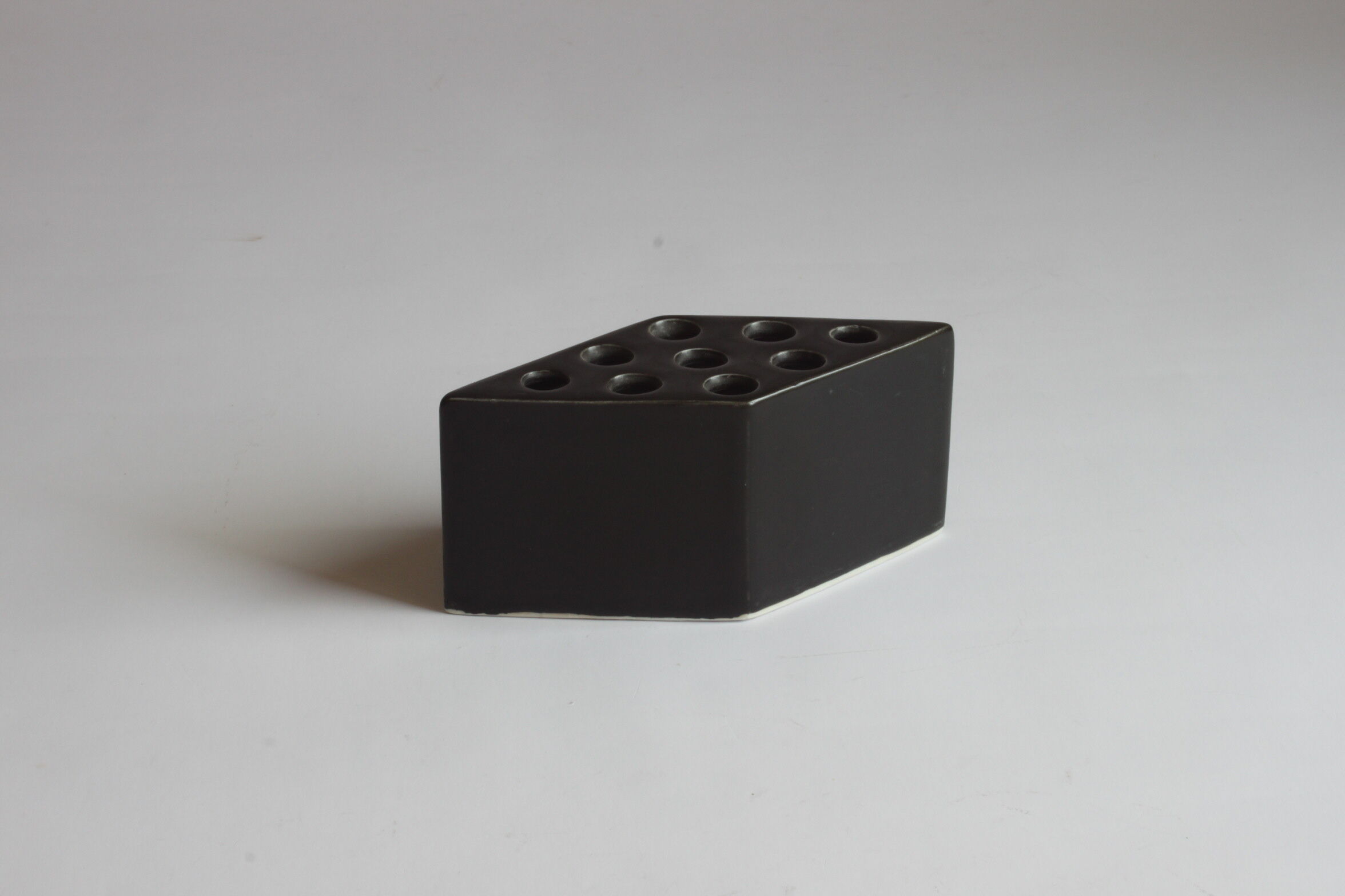 Ikebana vase by Hakusan Japan, 1990s.