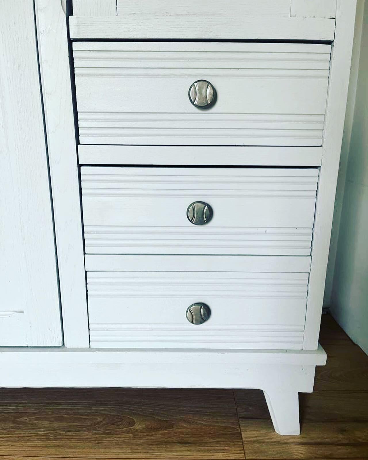 Parisian wardrobe, vintage, Art Deco style