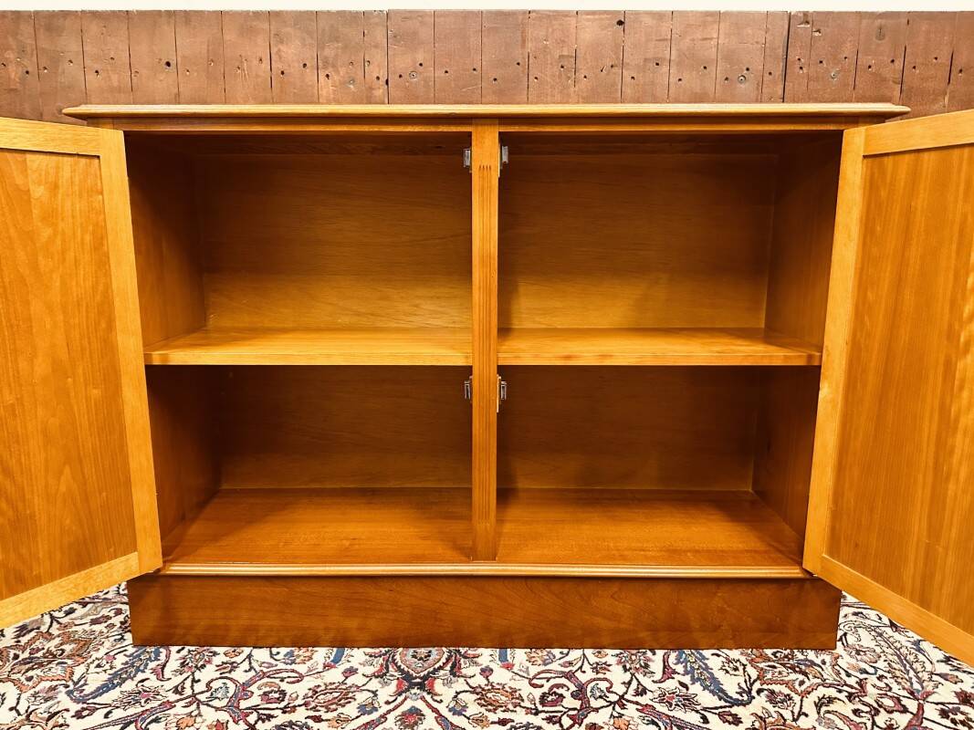 Classic English Sideboard Office Cabinet cupboard