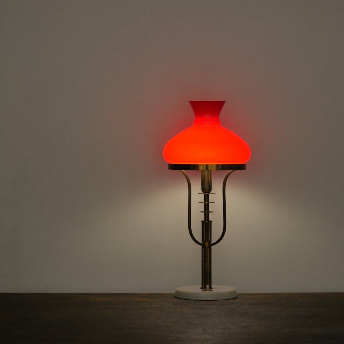 Table lamp in brass, glass and marble attributed to Stilux, Italy, 1950s.