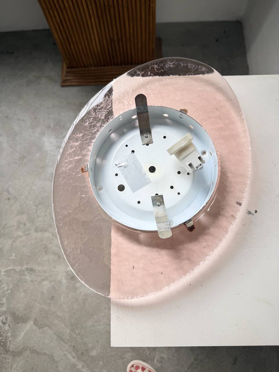 Pink glass wall lamp 1970s Gamma