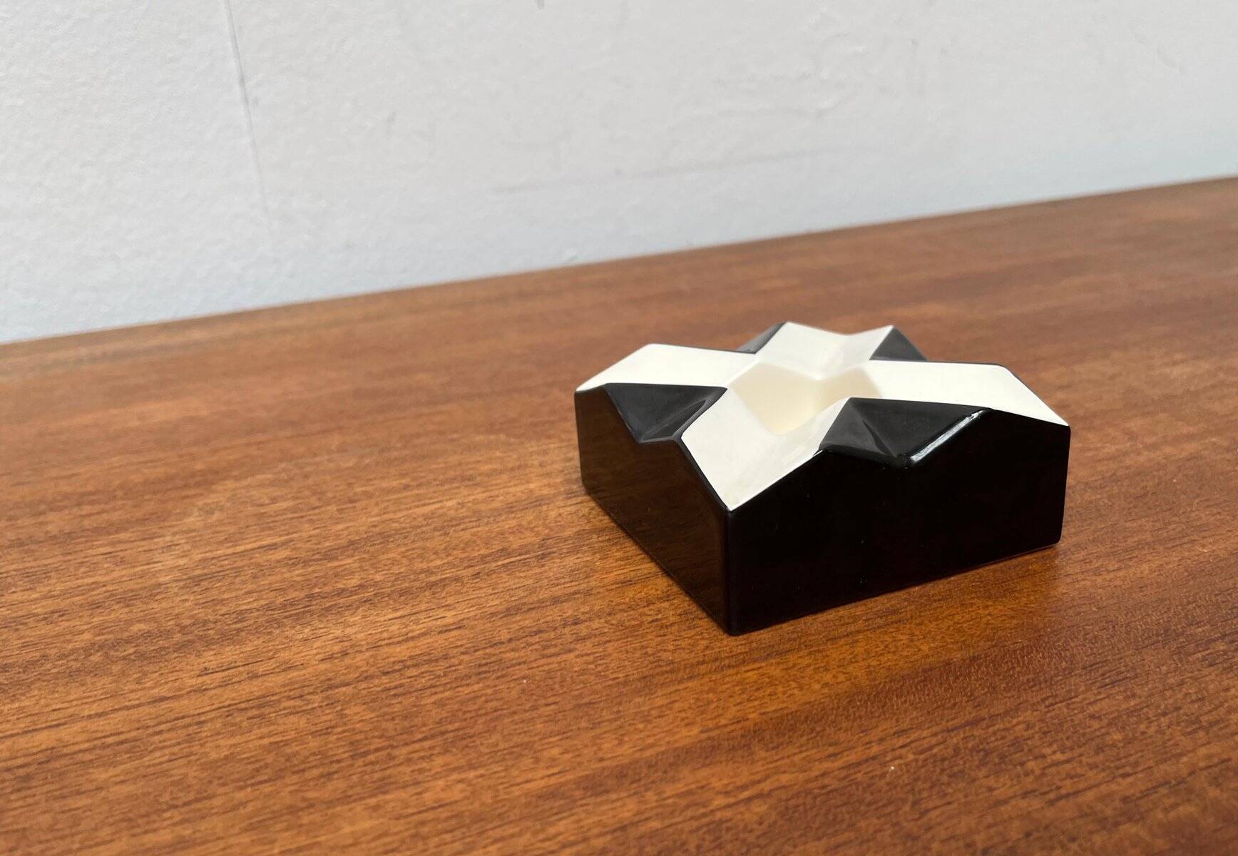 Modernist Bauhaus Czech Repro Ceramic Ashtray by Vlastislav Hofman for Modernista