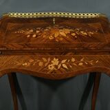 Petit Bureau de Dame en Palissandre, style Louis XV – 2ème Partie XIXe