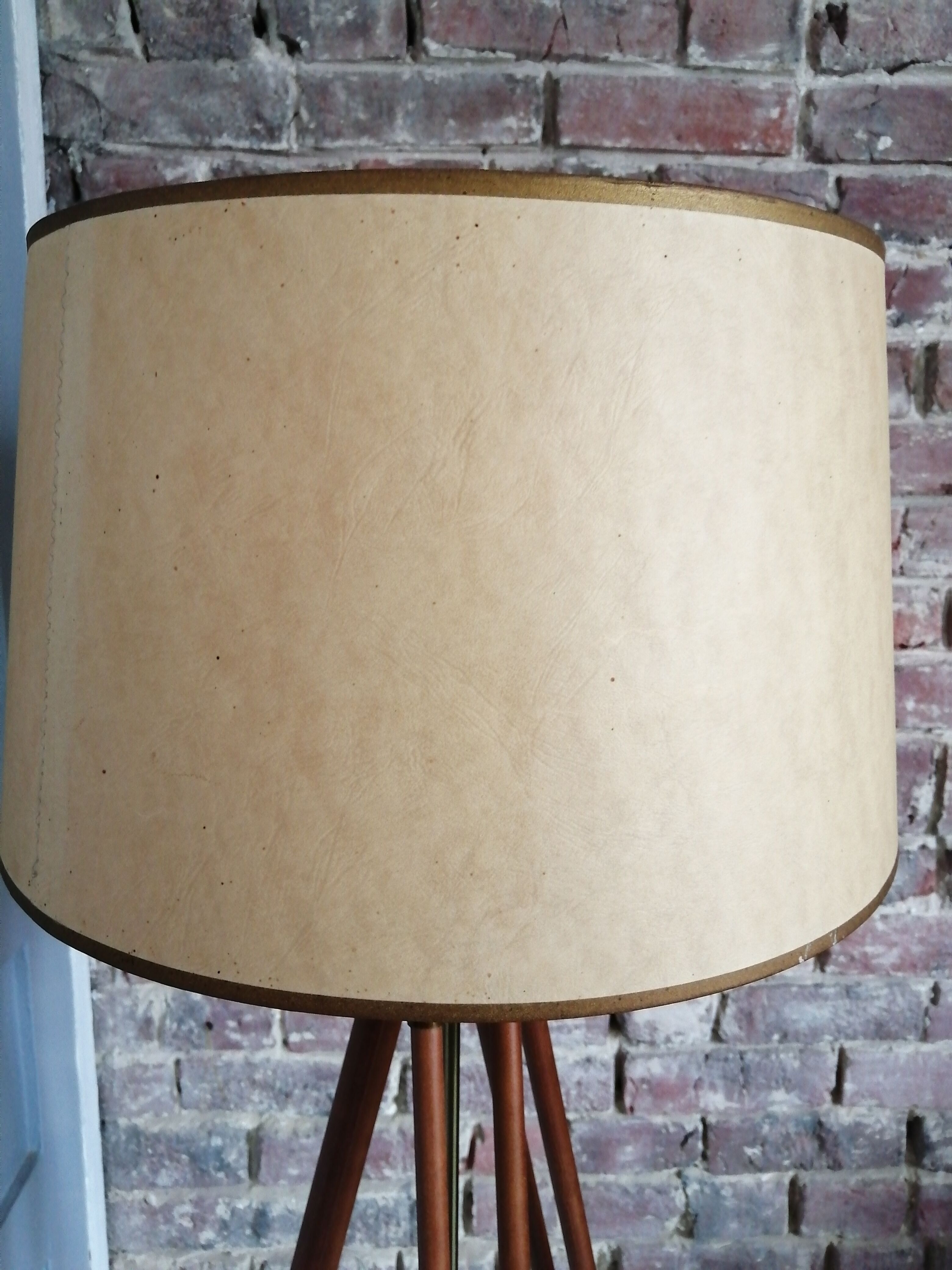 Lampadaire trépieds bois