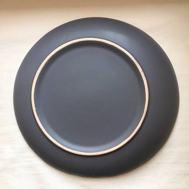 Asymmetrical grey stoneware plate 26 cm