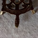Brass turtle flat bottom