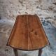 Antique drop-leaf table in French walnut – Oval table with folding extensions on both sides, late 19th century.
