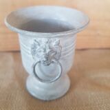 Medici vase lion's head