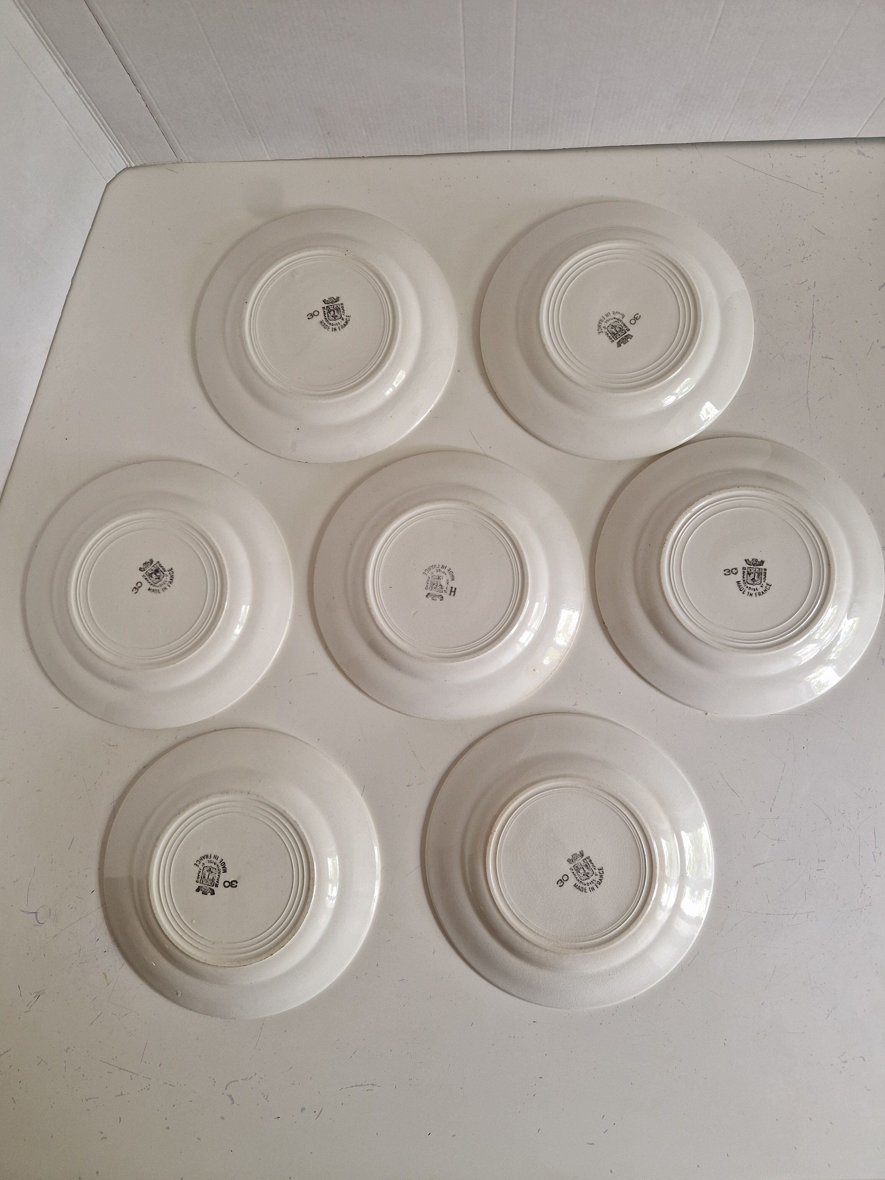 Set of 7 Saint Amandinoise Dessert Plates