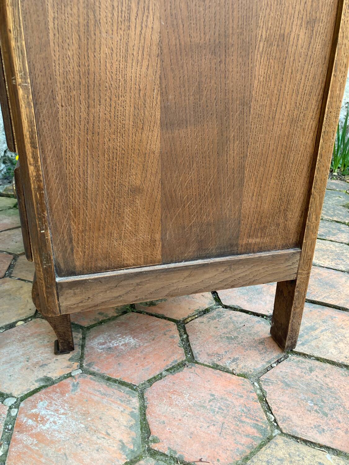 Antique Art Deco style chest of drawers