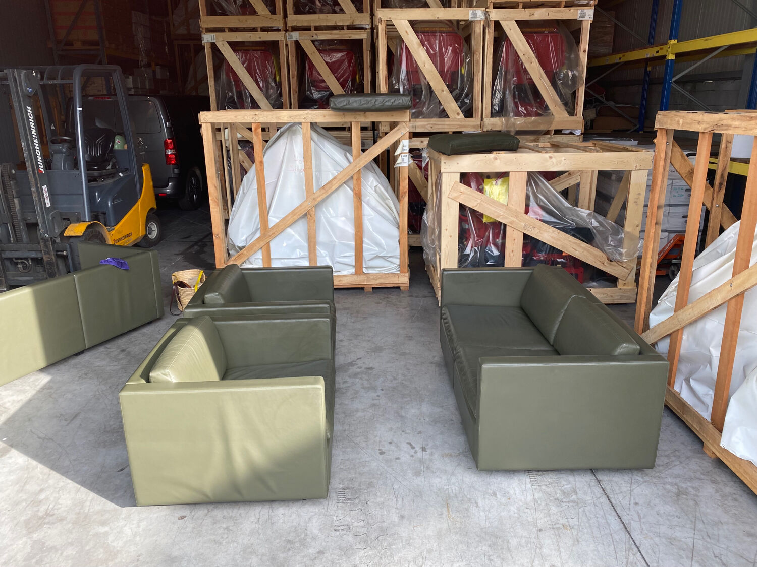 2-seater sofa and 2 armchairs set Pfister for Knoll khaki leather