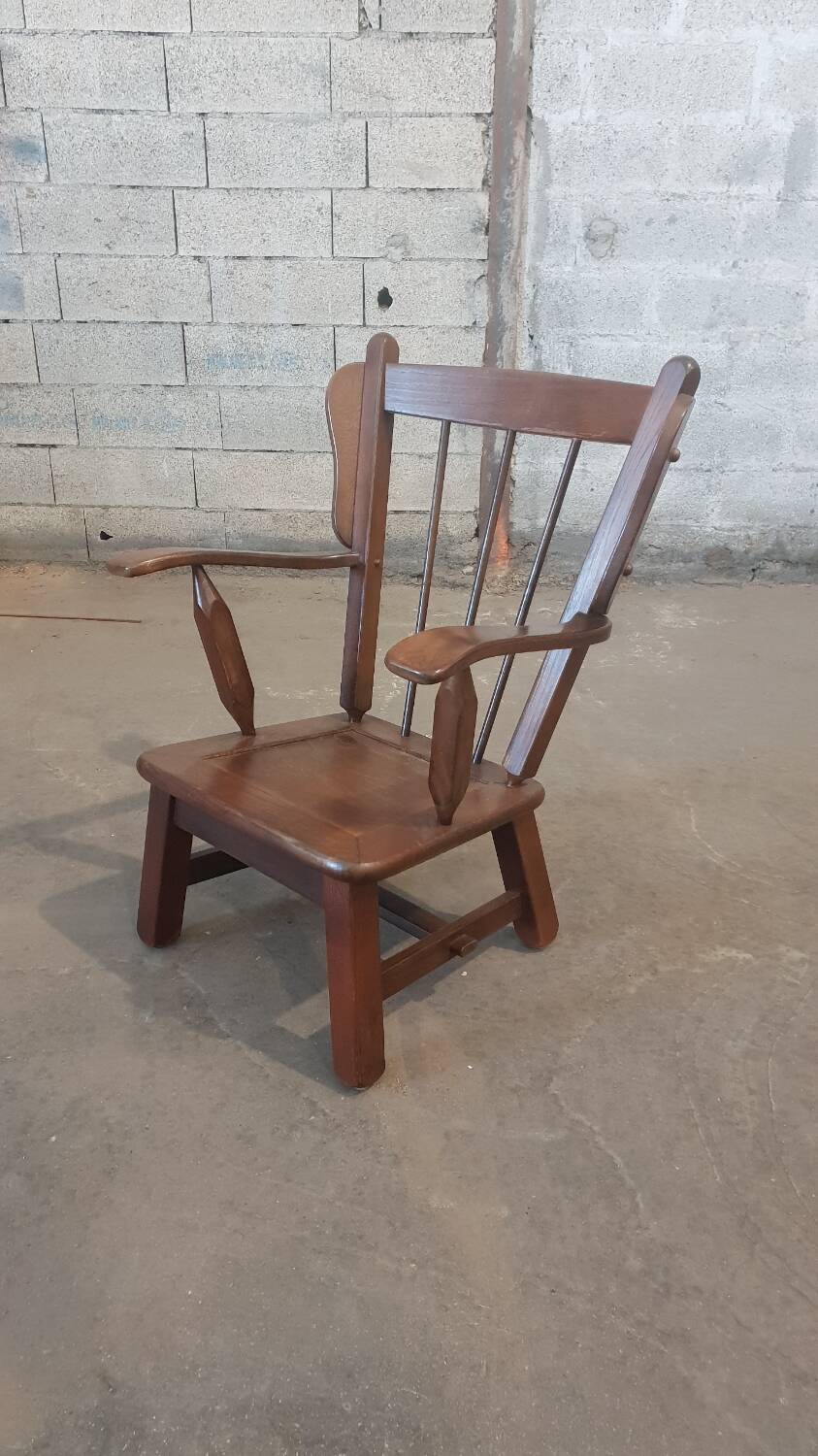 Paire de fauteuils en chêne brutaliste 1970