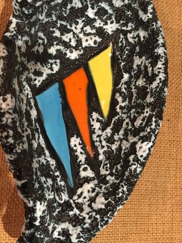 Empty pocket or small fruit cup in Vallauris