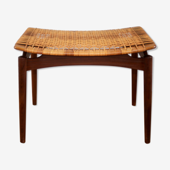 Tabouret scandinave en teck et osier Olholm 1960