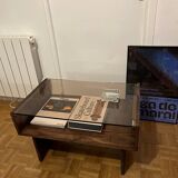 Table basse style brutaliste