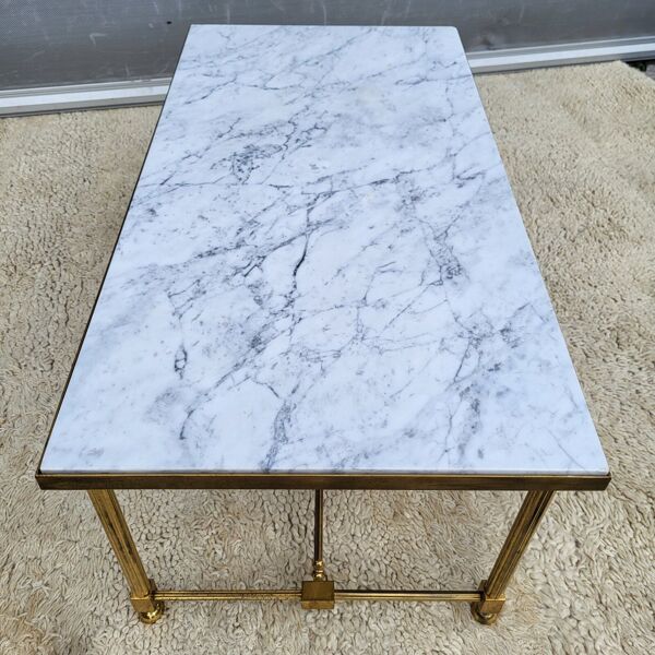 Table basse style Hollywood Regency • marbre et laiton