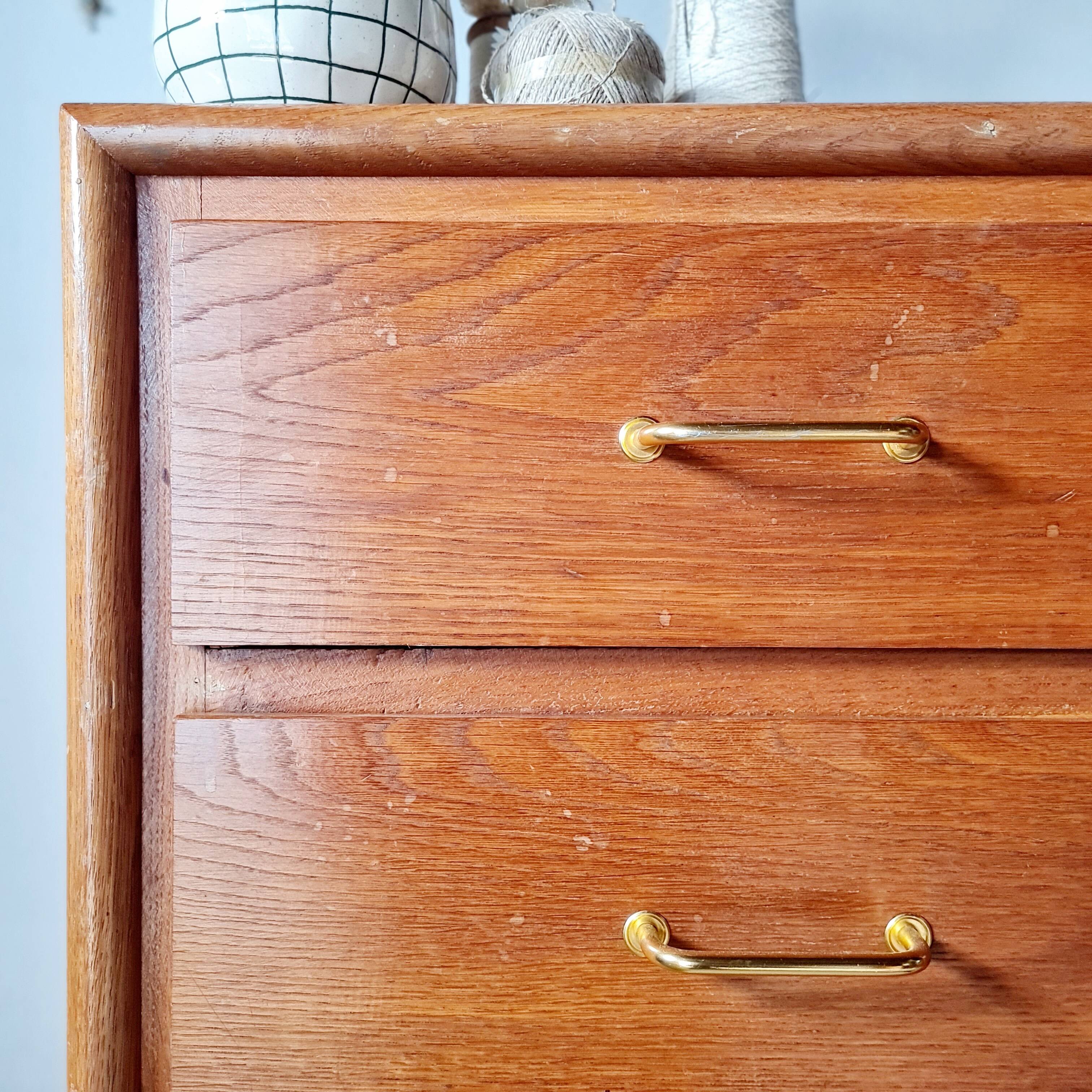 Commode vintage années 50 en bois – 4 tiroirs – pieds compas