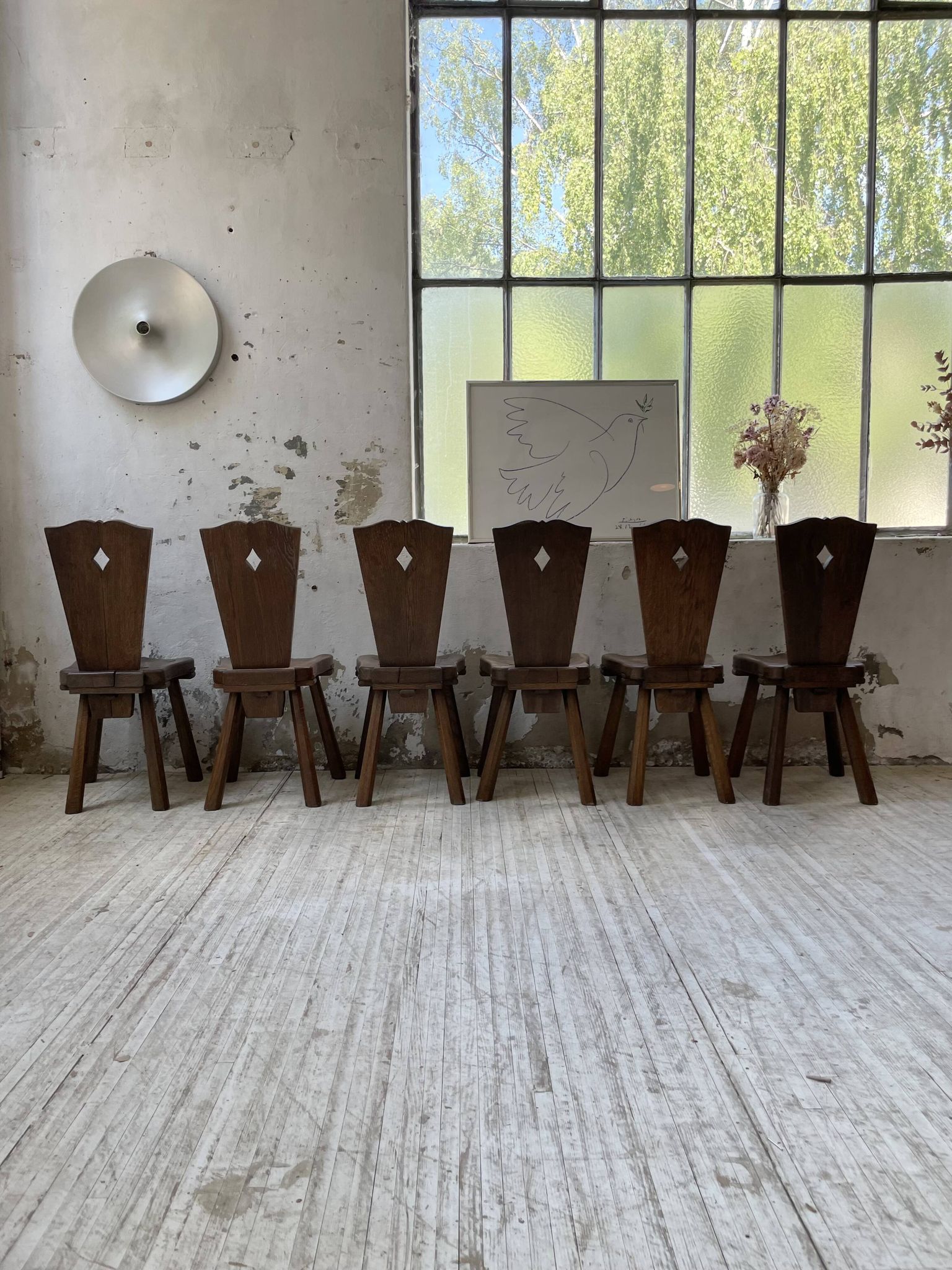 Solid oak chairs Savoyard cap popular art