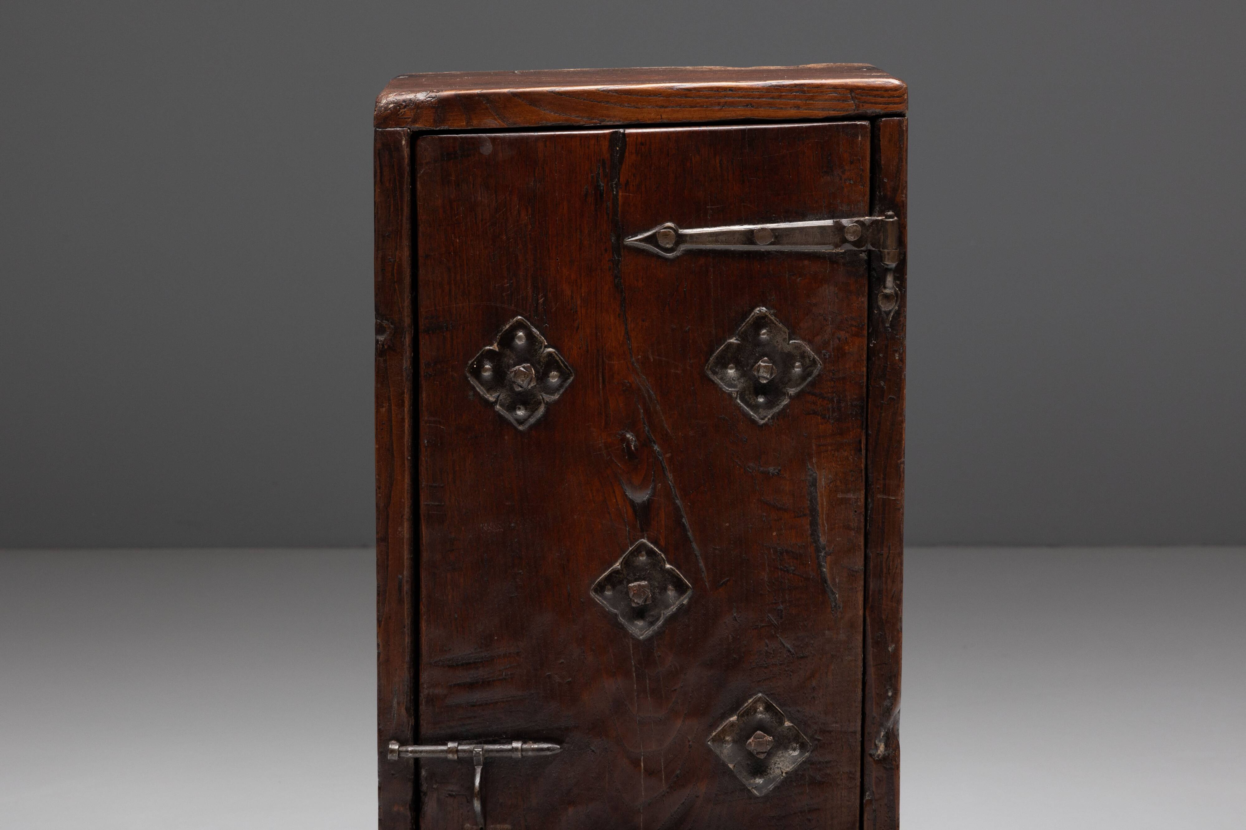 Cabinet vernaculaire, France, XVIIIe siècle