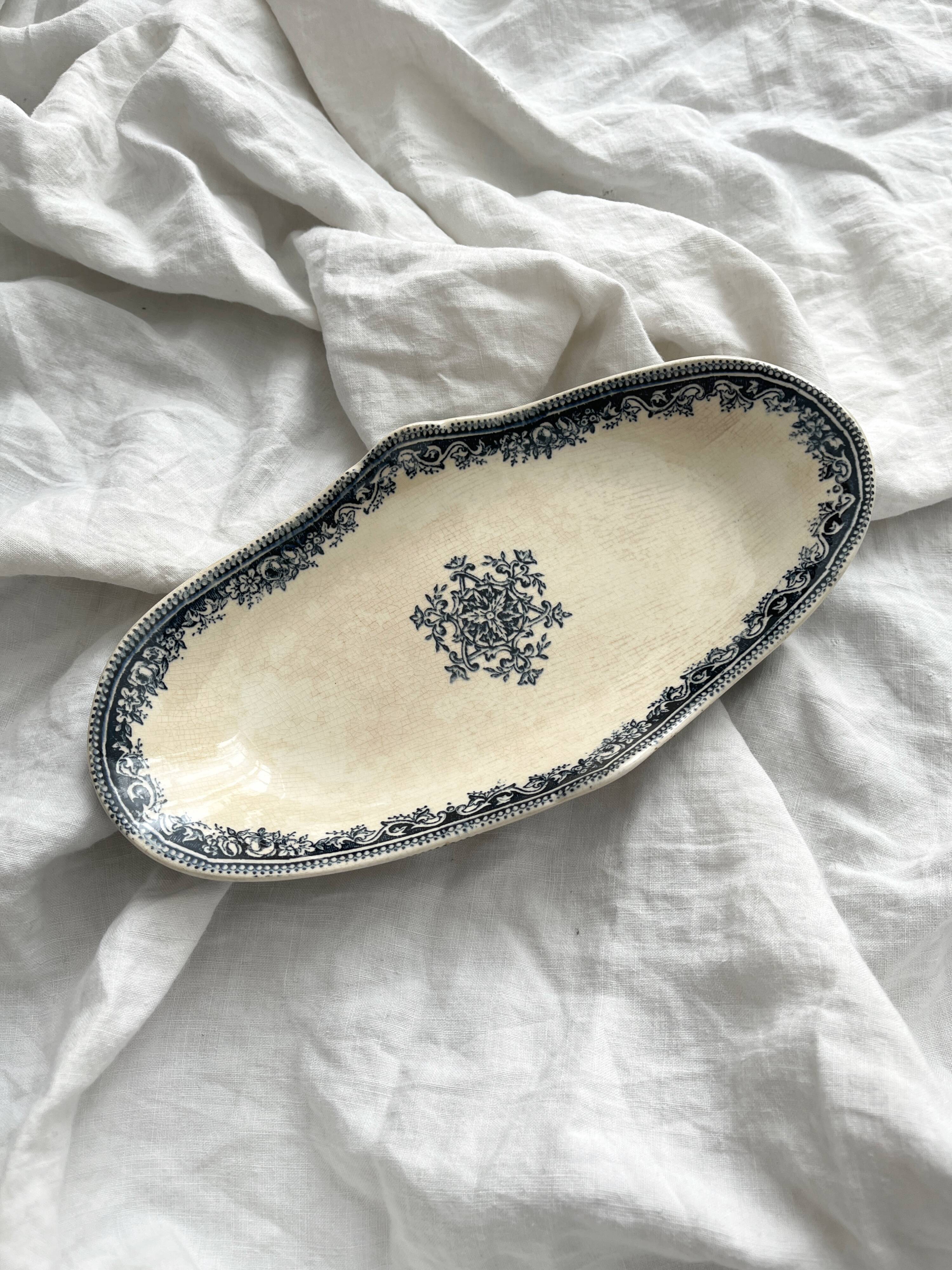 Ironware dish "Garlande Service" JVB Jules Vieillard Bordeaux