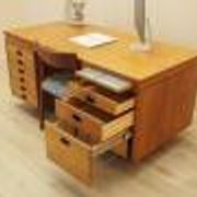 Bureau exécutif avec neuf tiroirs et surface extensible, placage de teck, Nipu, Danemark, années 1970