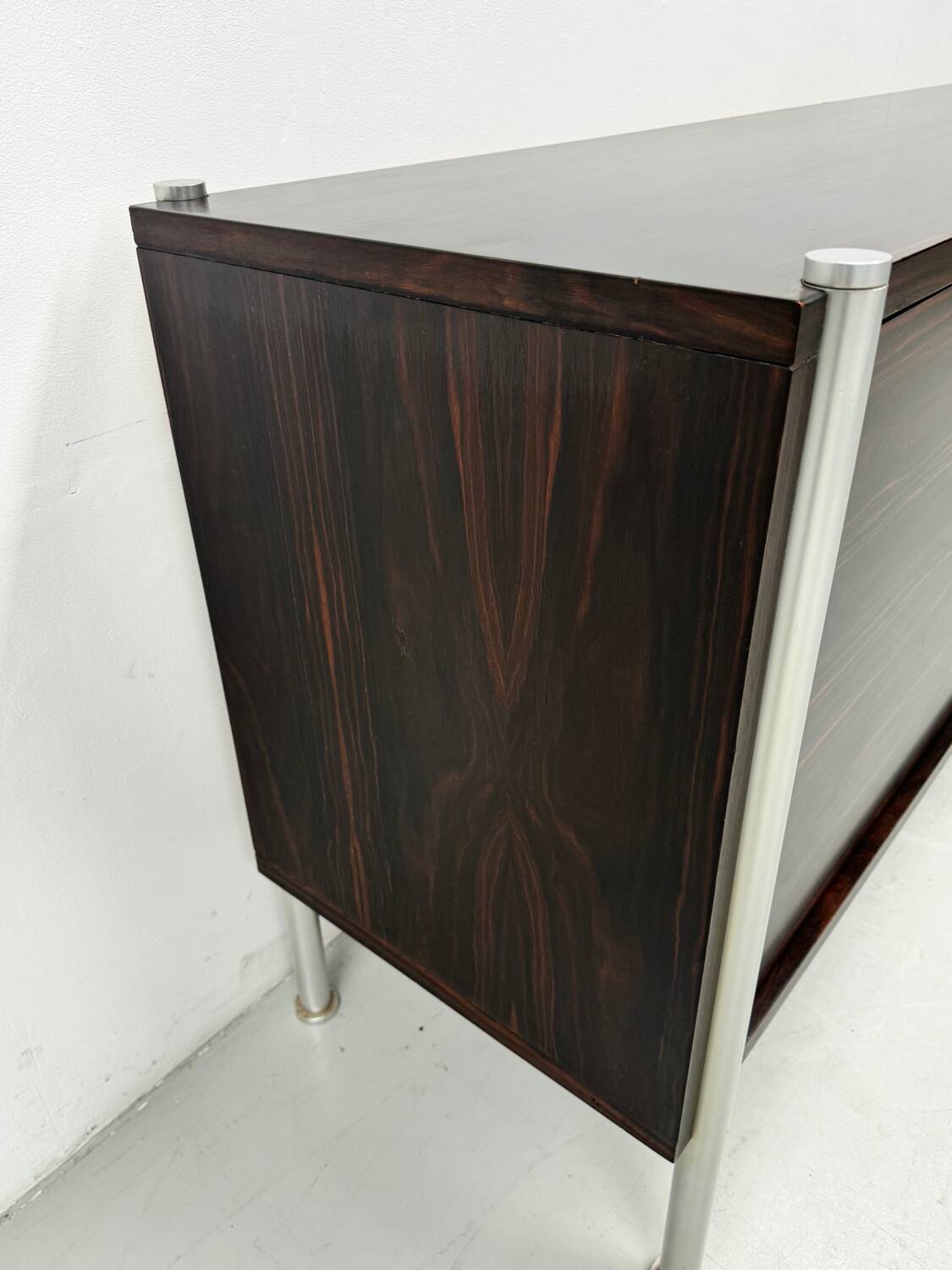 Buffet vintage en palissandre du Brésil, Belgique années 1970.