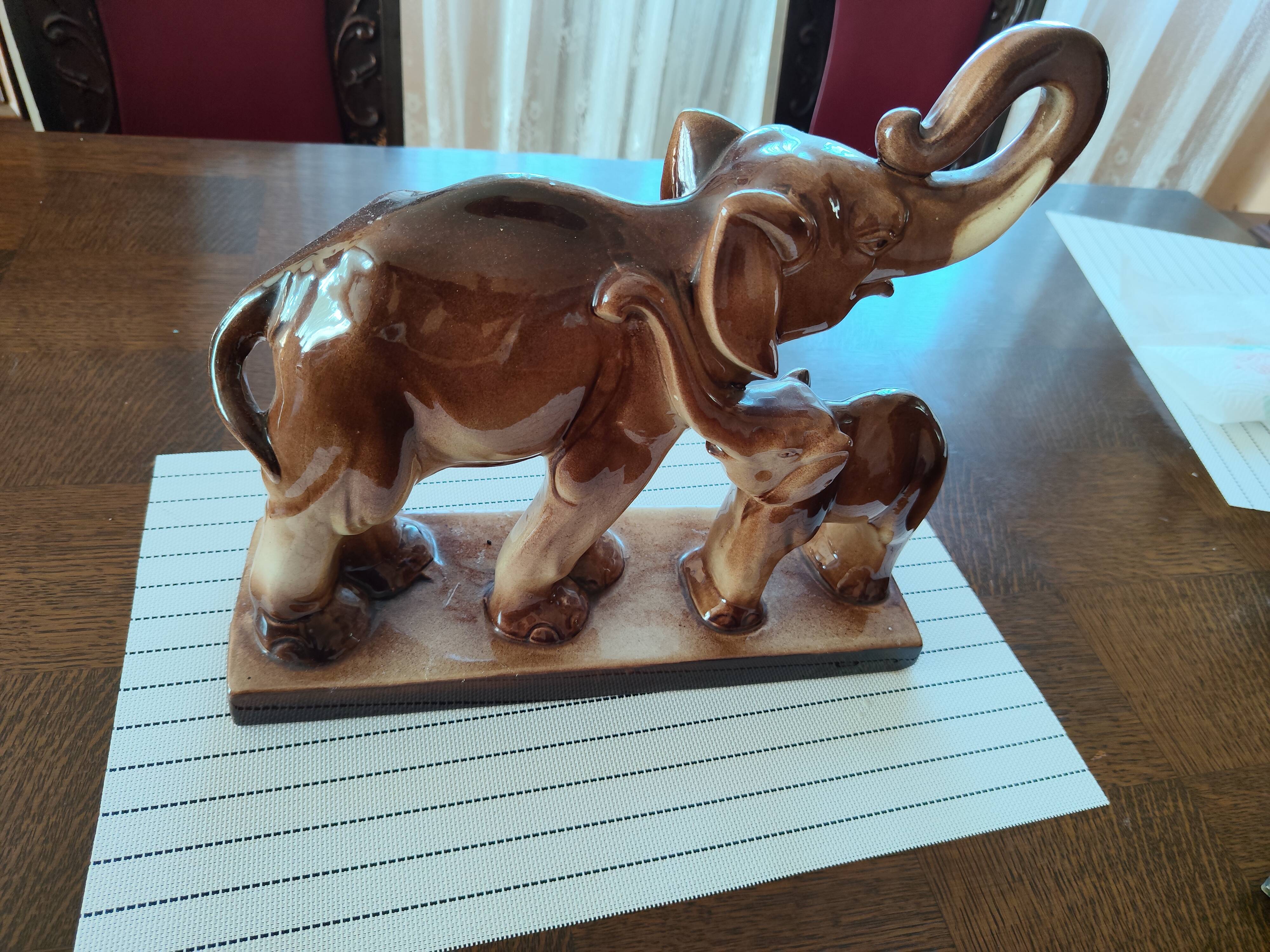Sculpture Elephant and its Elephant Calf Charles Lemanceau / Saint-Clément