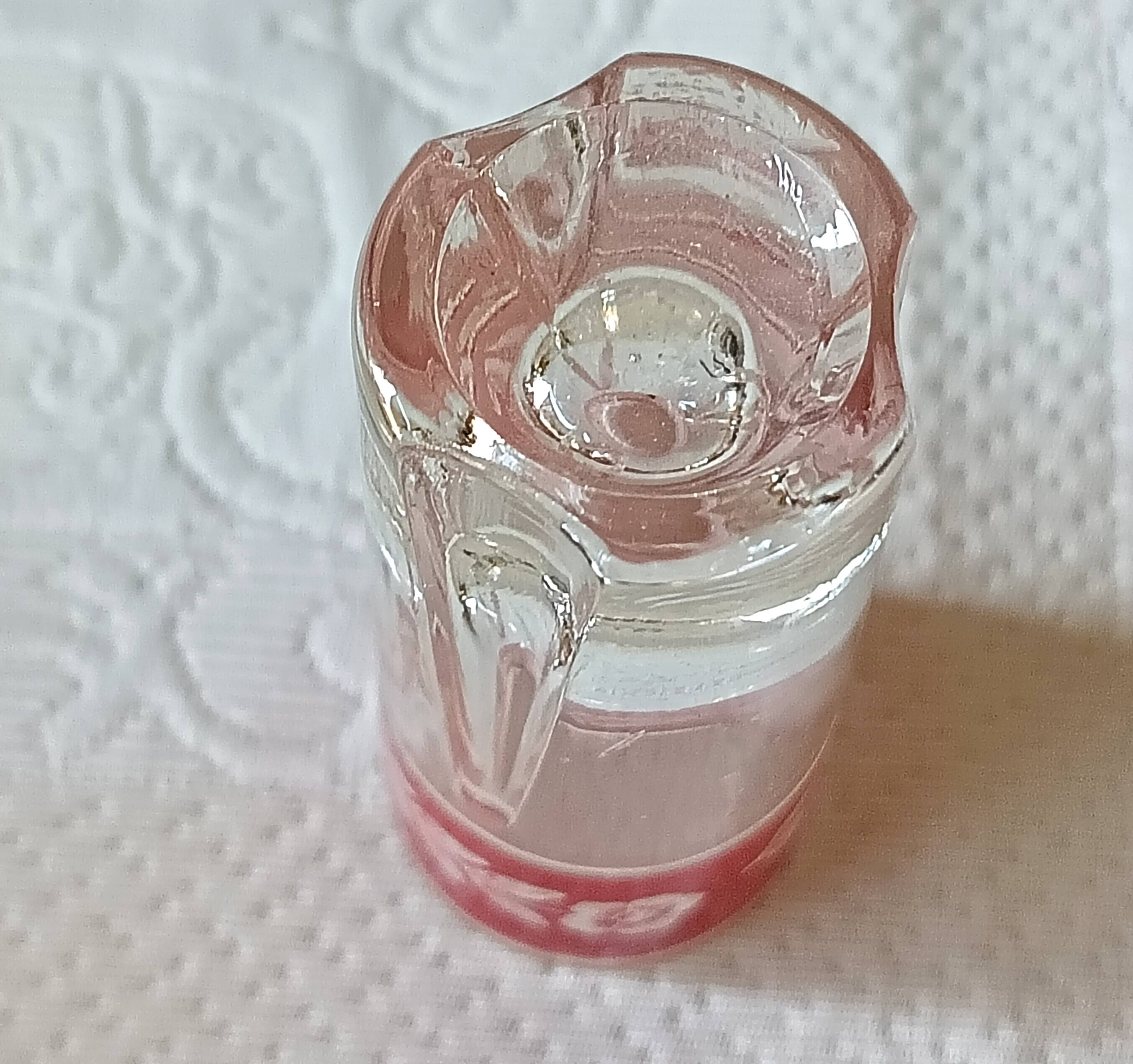 6 vintage red and white flower decorated liqueur glasses