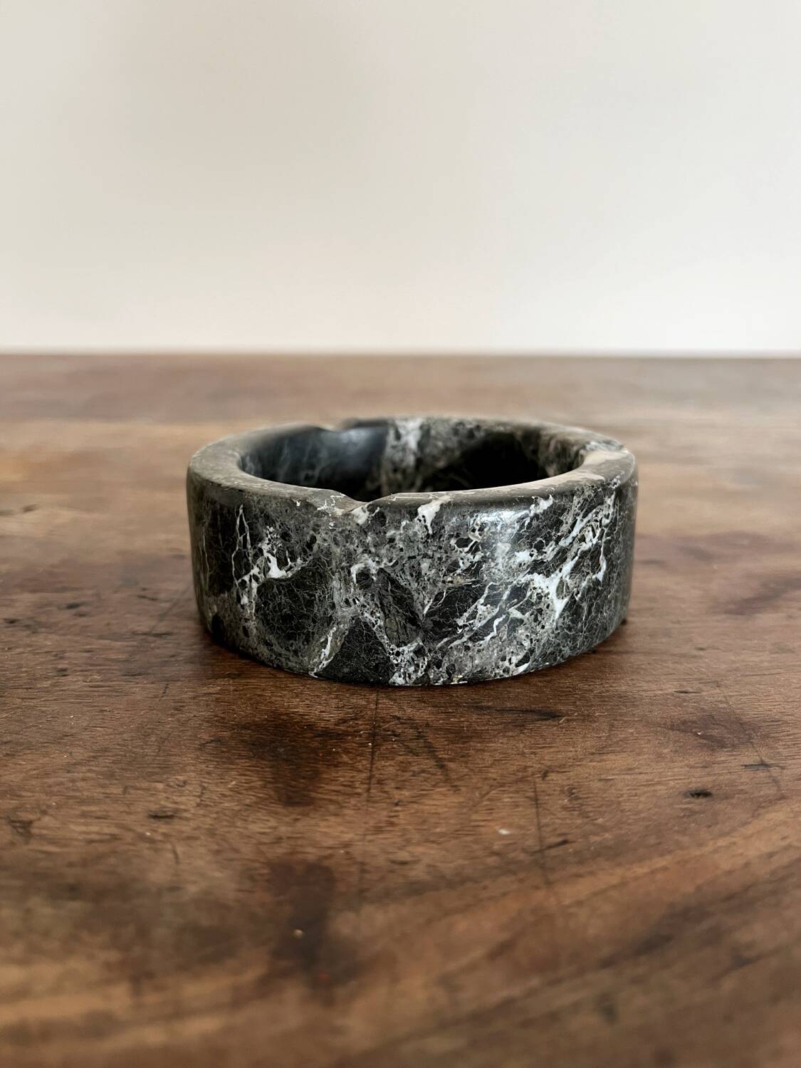 Vintage black and white marble round ashtray