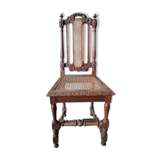 Chaise avec un décor de feuillages et grappes de raisiin