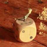 Ancien poivrier en bois