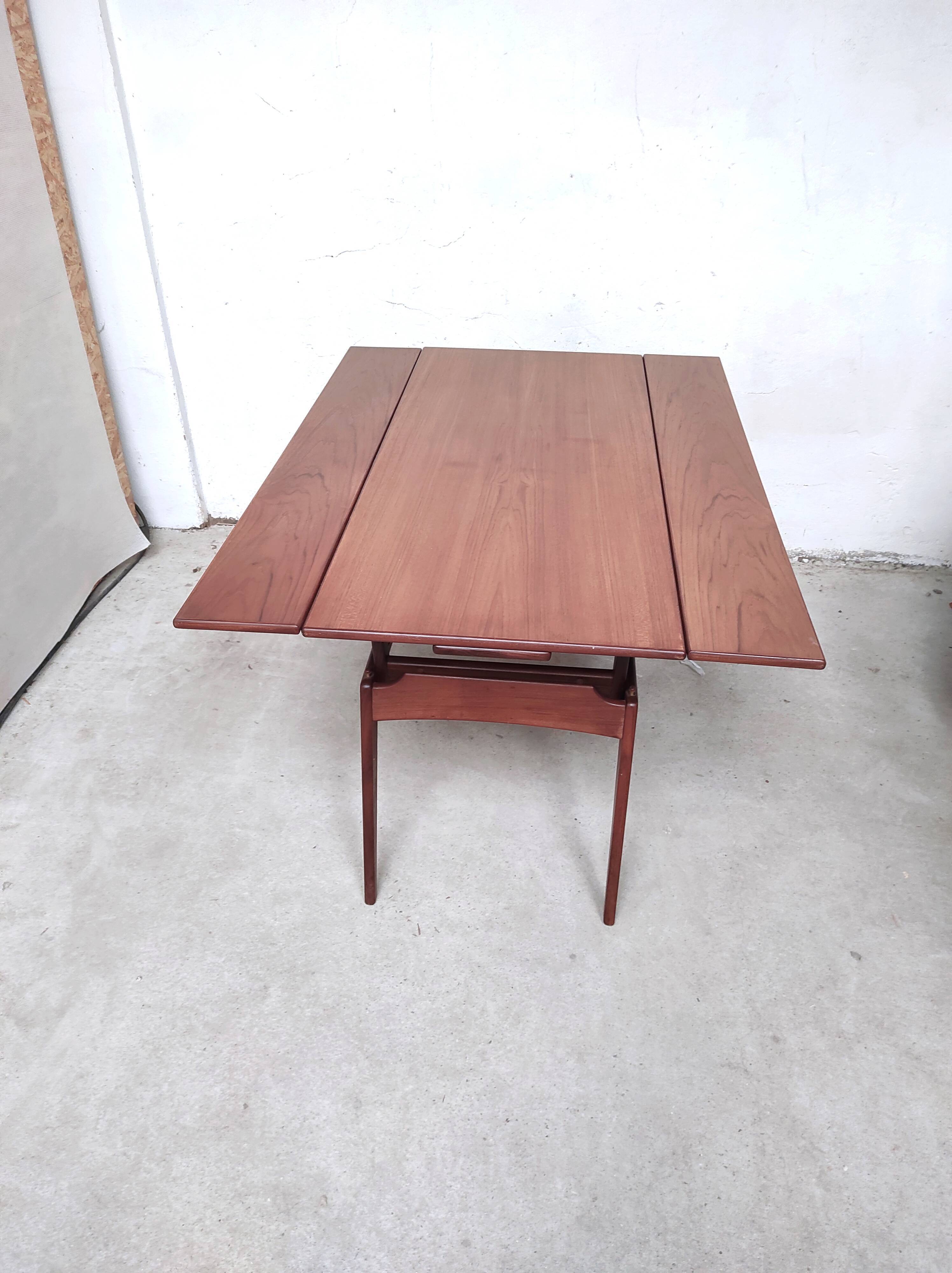 Teak liftable coffee table, Denmark - 1960
