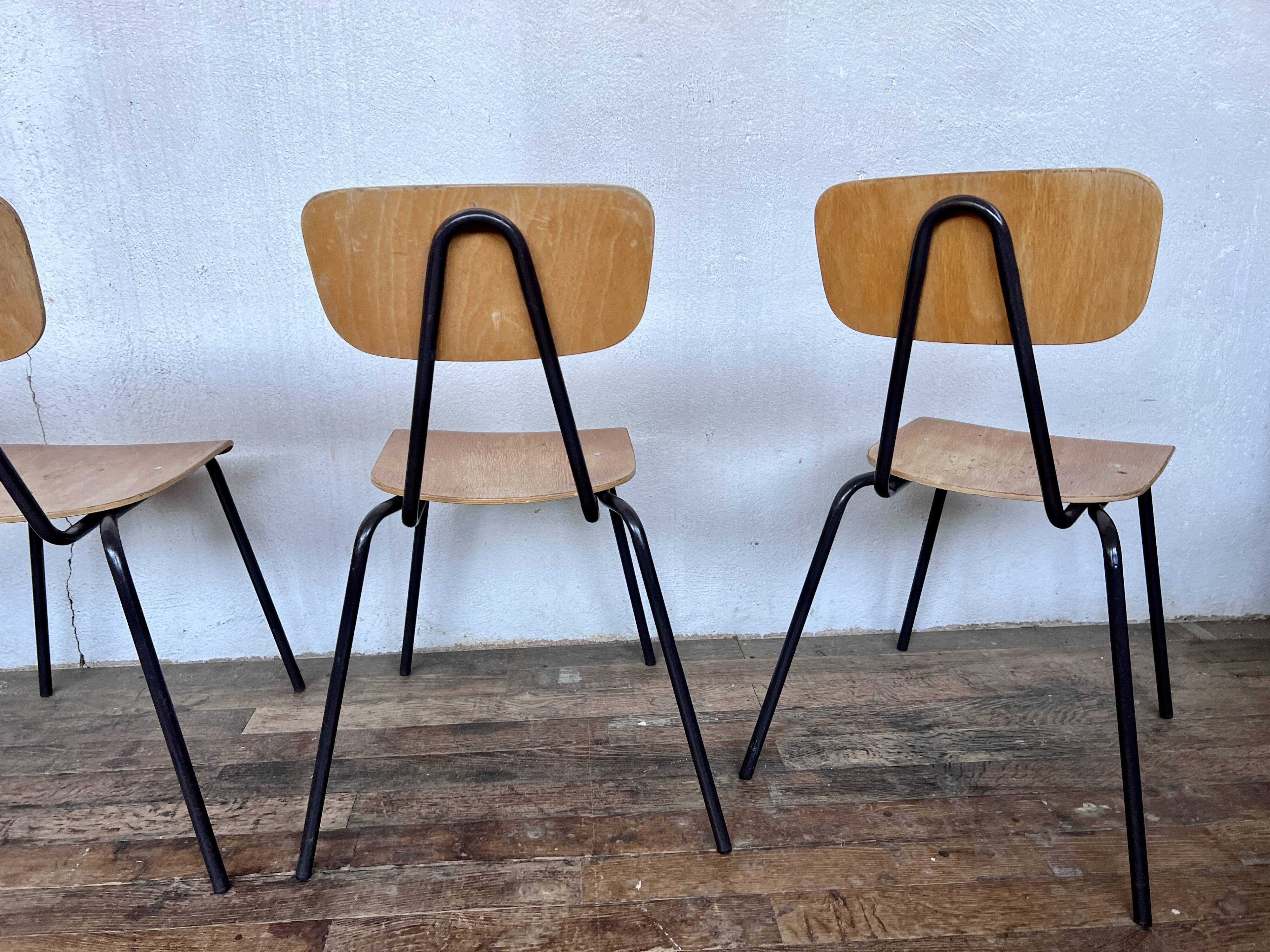 Series of 6 vintage chairs