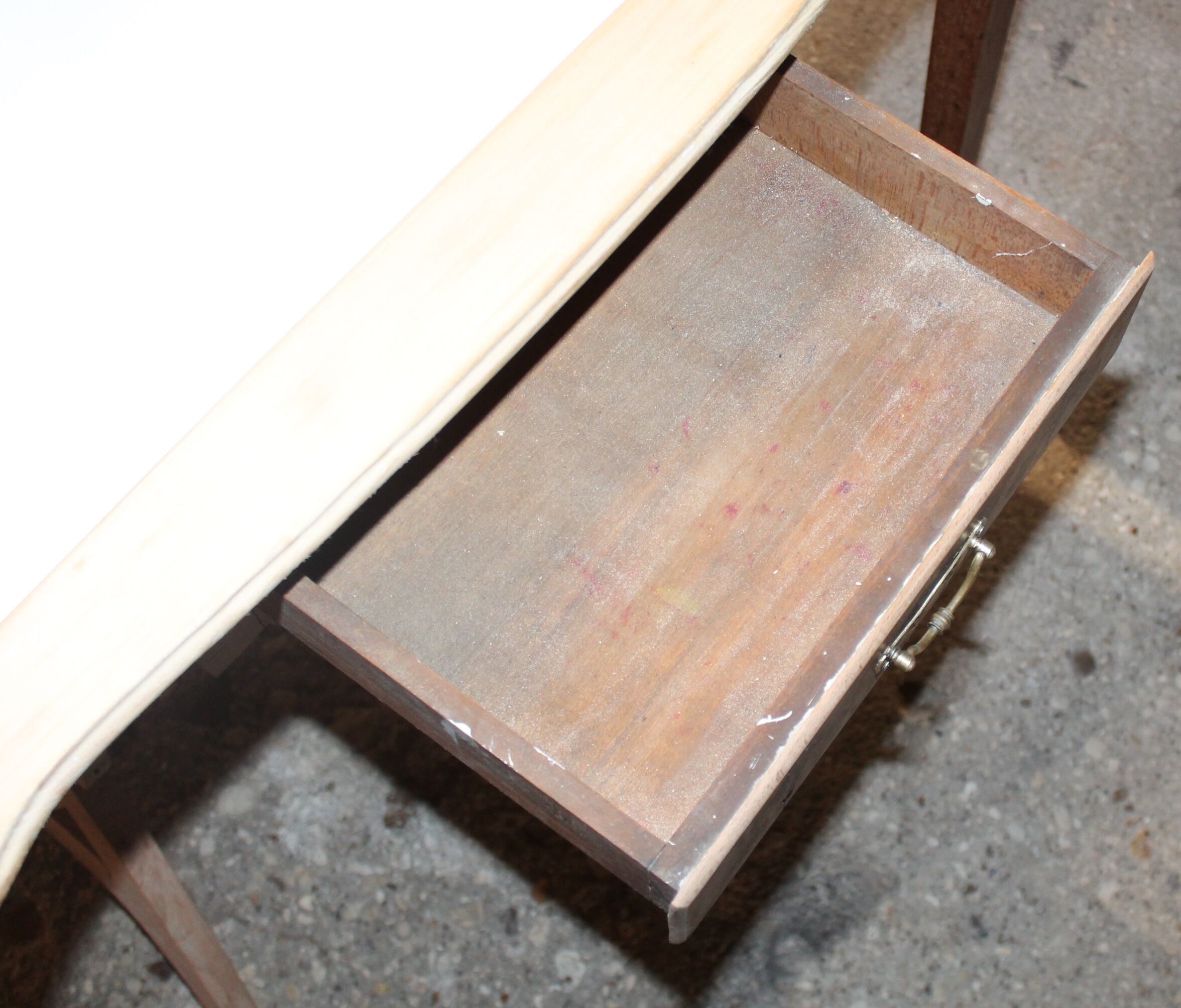 Art Nouveau hairdresser