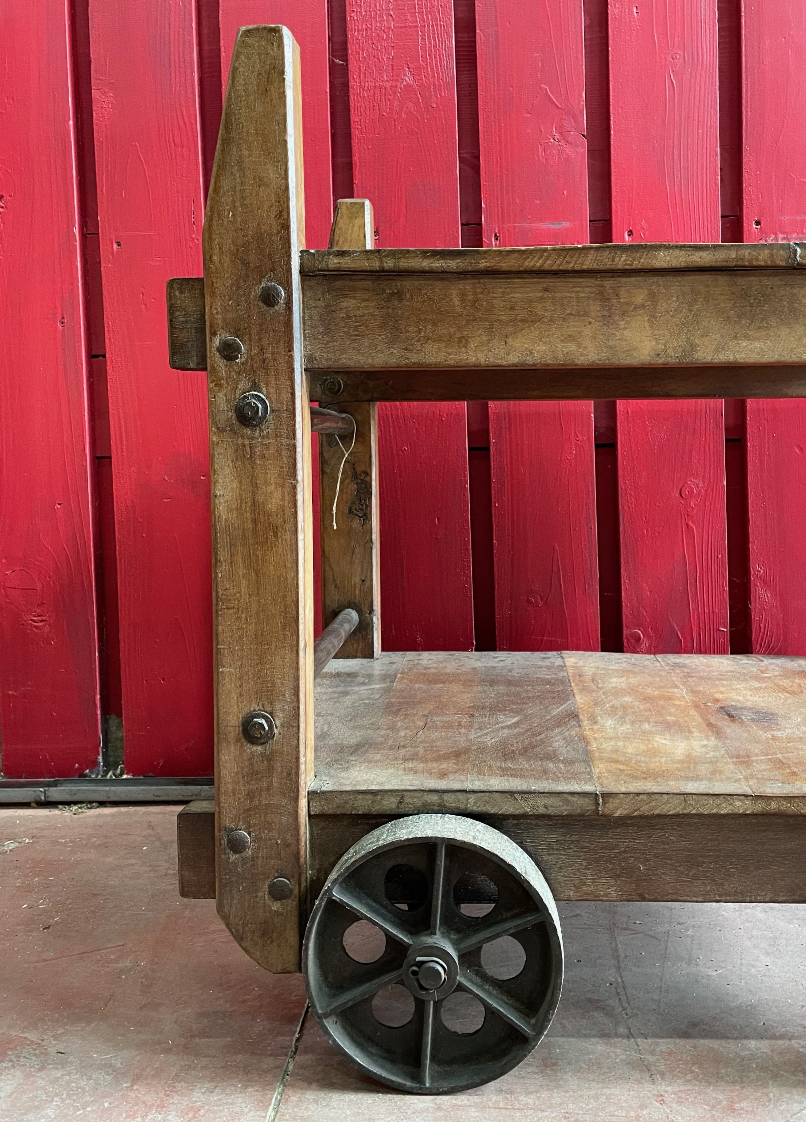 Vintage industrial servant in Teck wood and steel