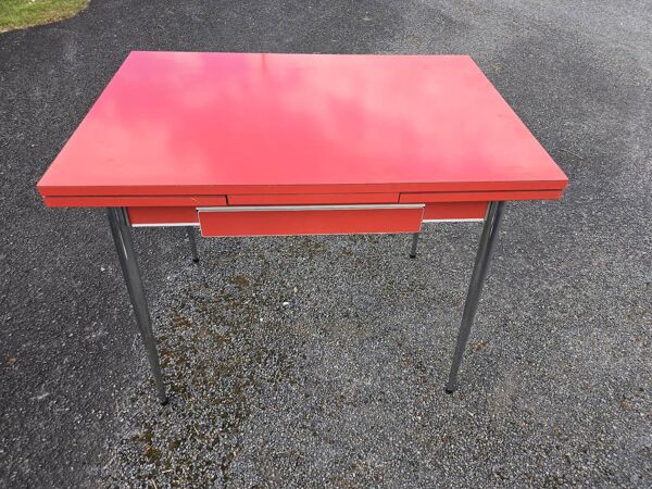 Table en formica Rotub