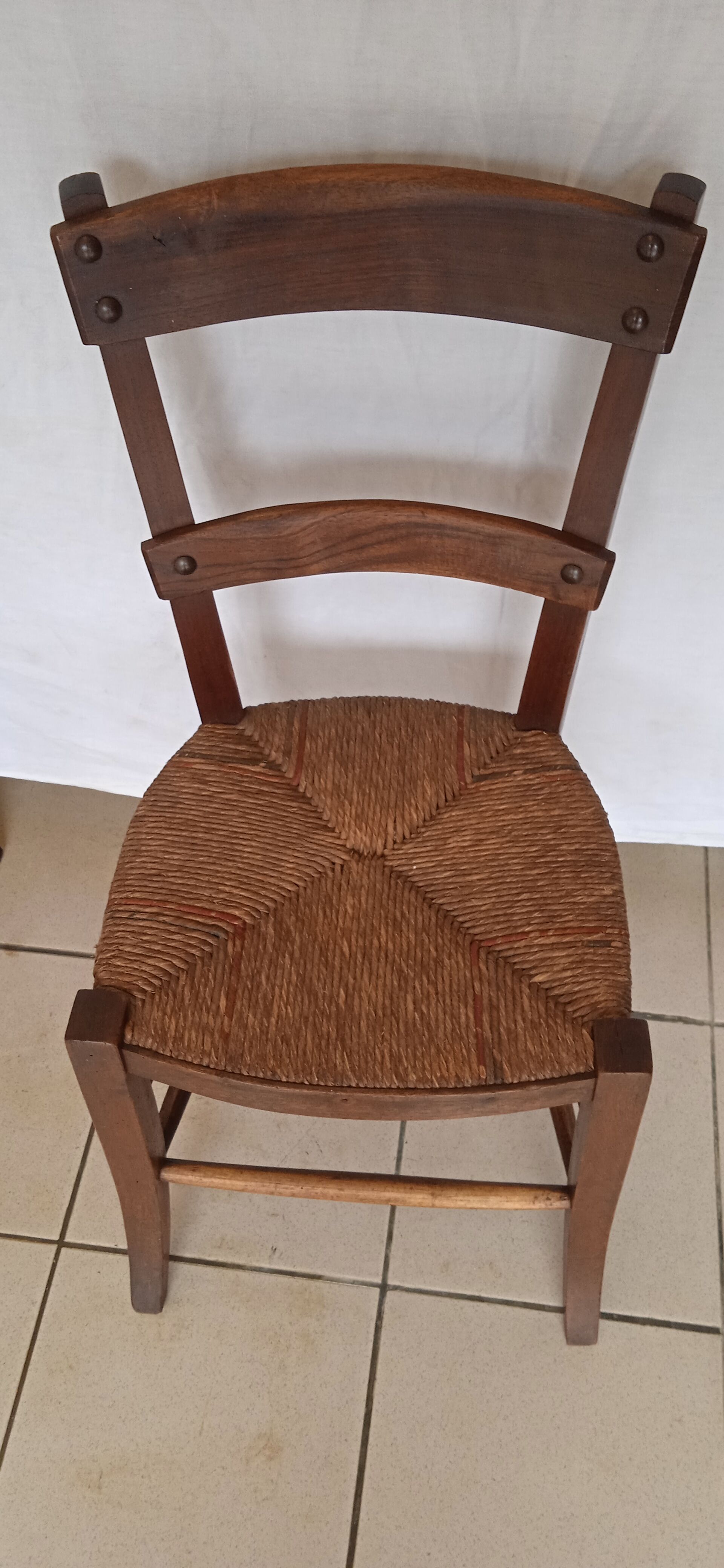 Series of 4 straw chairs