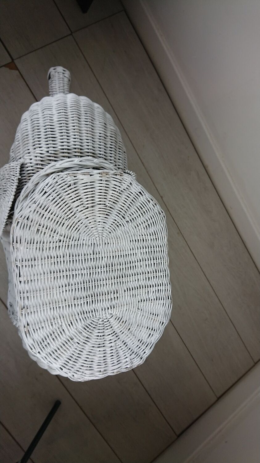 Elephant wicker table