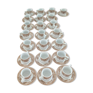 22 tasses et sous tasses