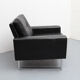 Fauteuil en cuir des années 1970 avec pieds chromés