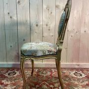 Suite de 4 chaises en bois doré Napoléon III