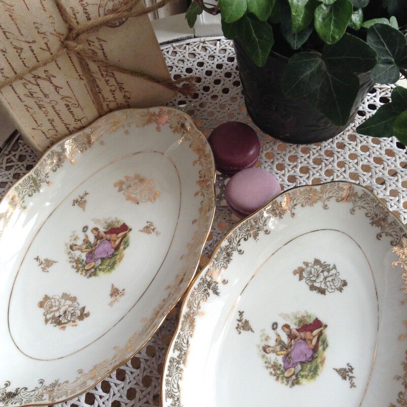 Pair of Porcelain Dishes