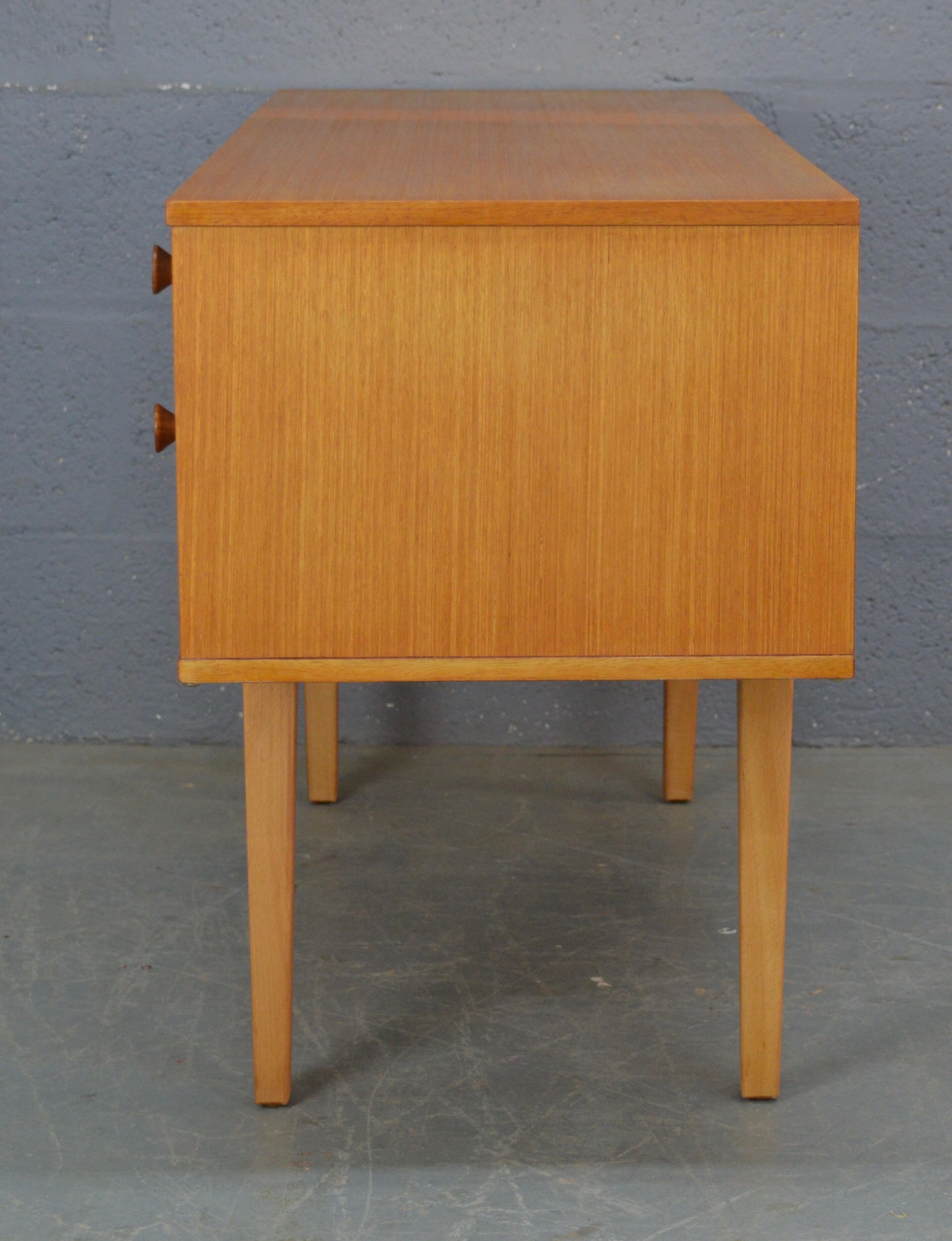 Mid Century Chest Of Drawers By Avalon
